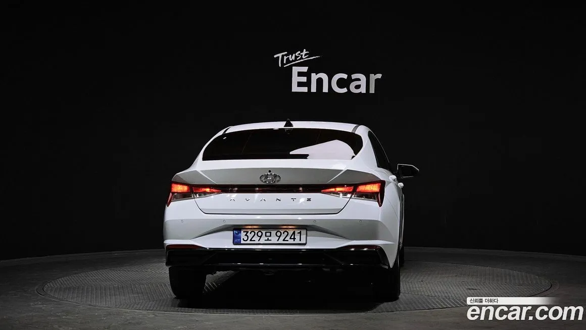 Hyundai AVANTE — фото 2