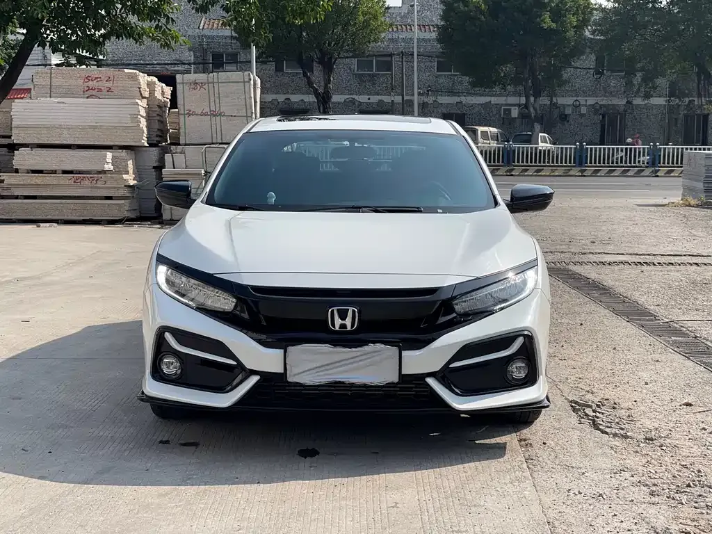 Honda Civic 2022 из CN, фото 2