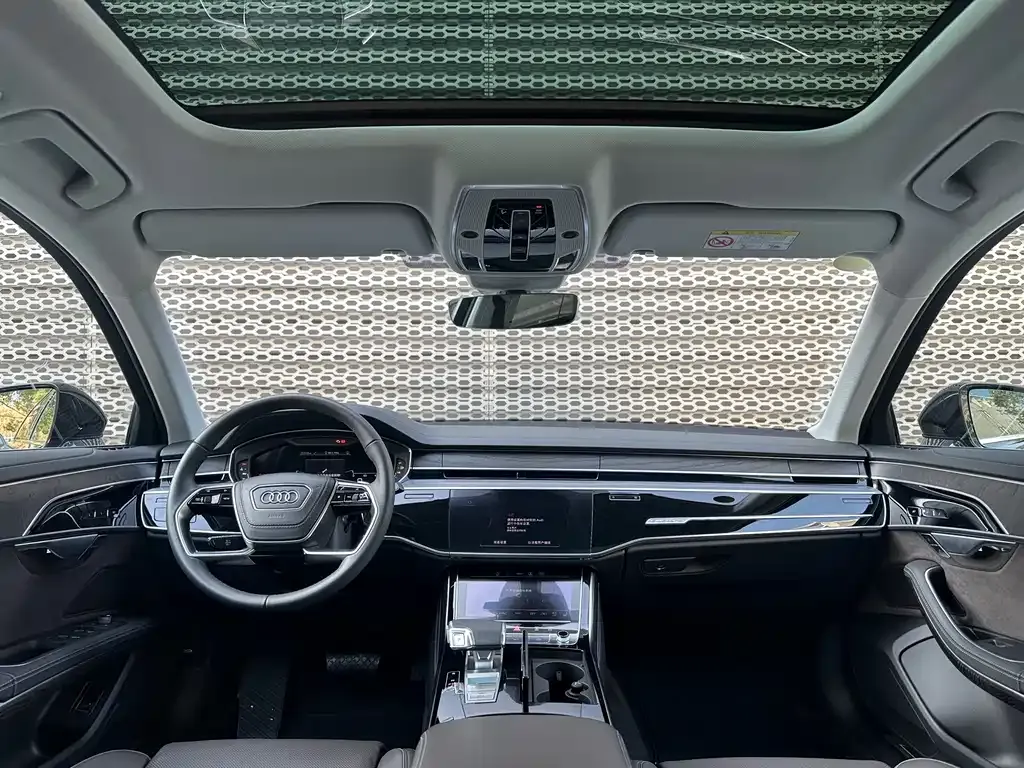 Audi A8 2024 из CN, фото 2