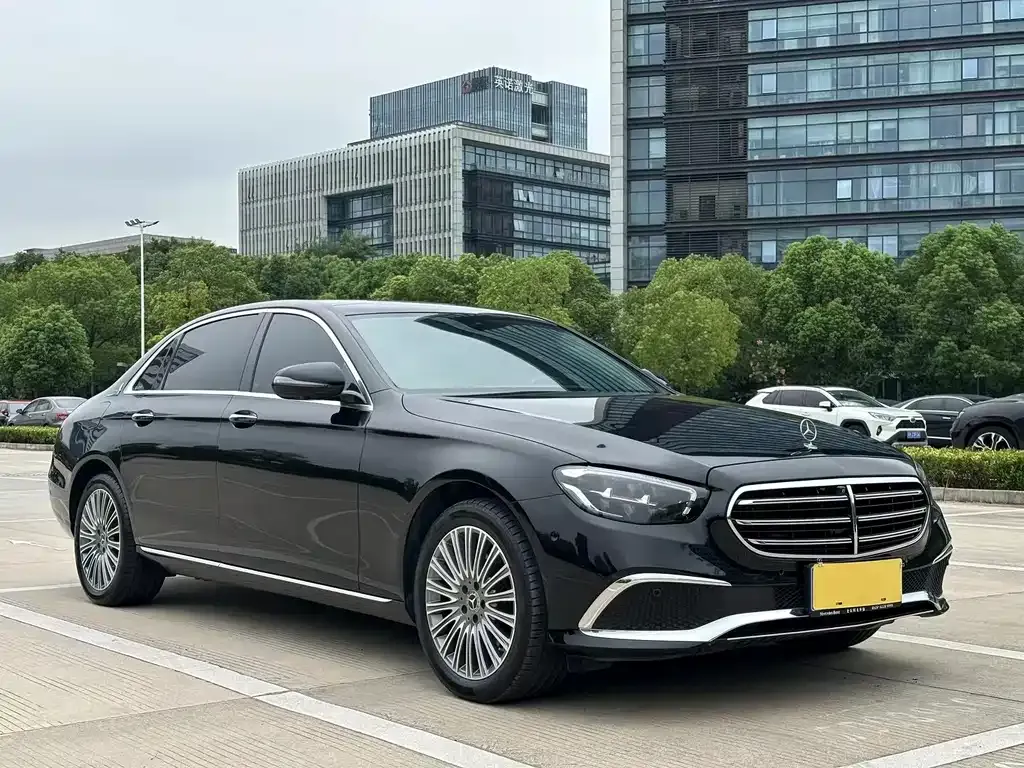 Mercedes-Benz E-Class 2023 из CN, фото 6