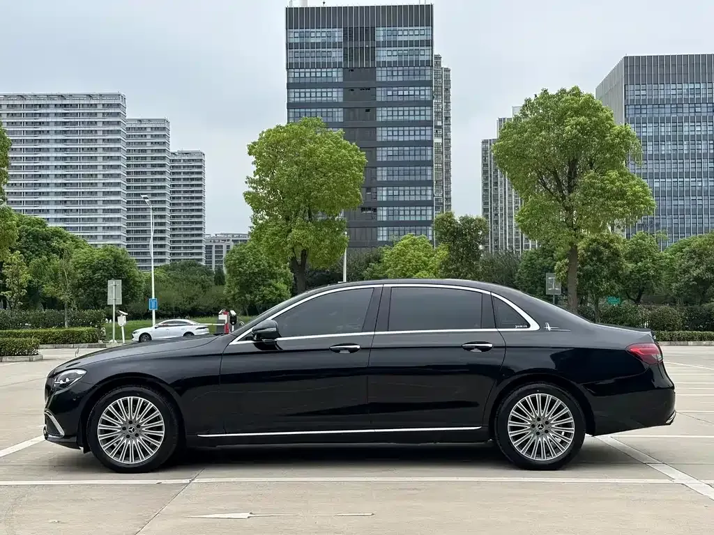 Mercedes-Benz E-Class 2023 из CN, фото 2