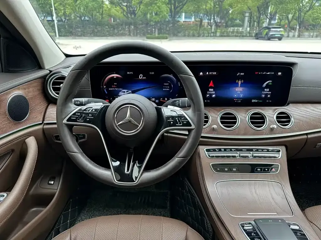Mercedes-Benz E-Class 2023 из CN, фото 3