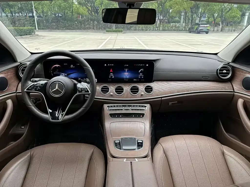 Mercedes-Benz E-Class 2023 из CN, фото 9