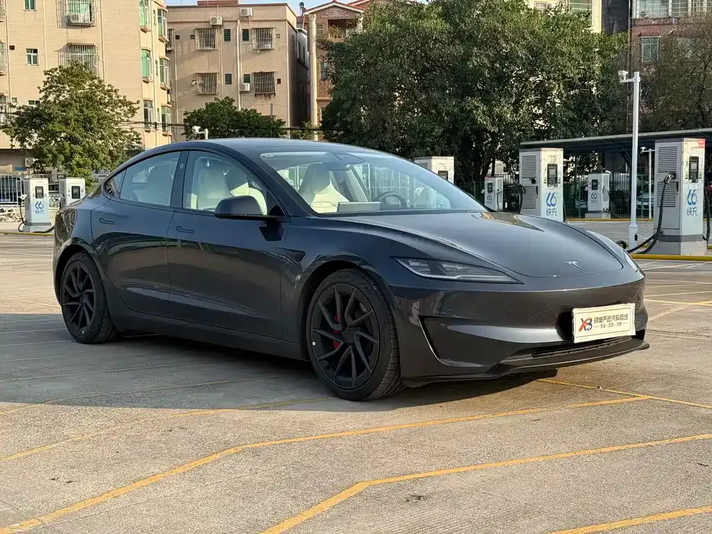 Tesla Model 3 2025 из CN, фото 10