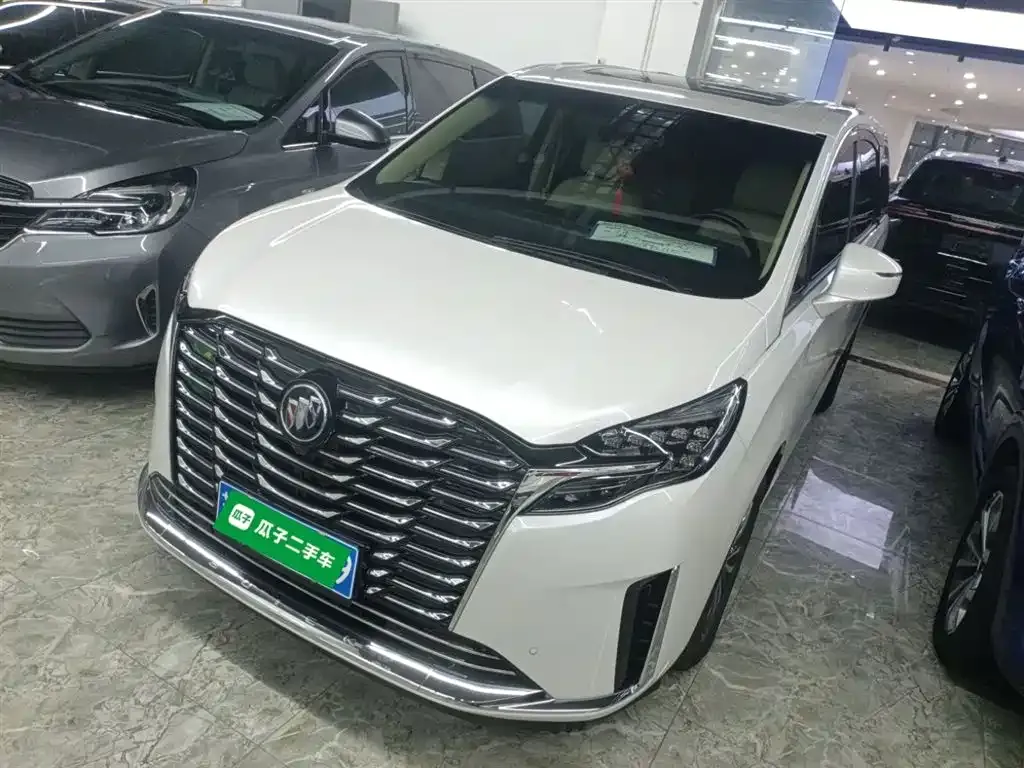 Buick GL8 2023 из CN, фото 1