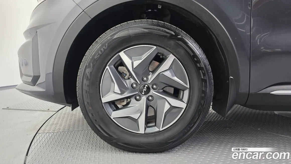 Kia Sorento — фото 6