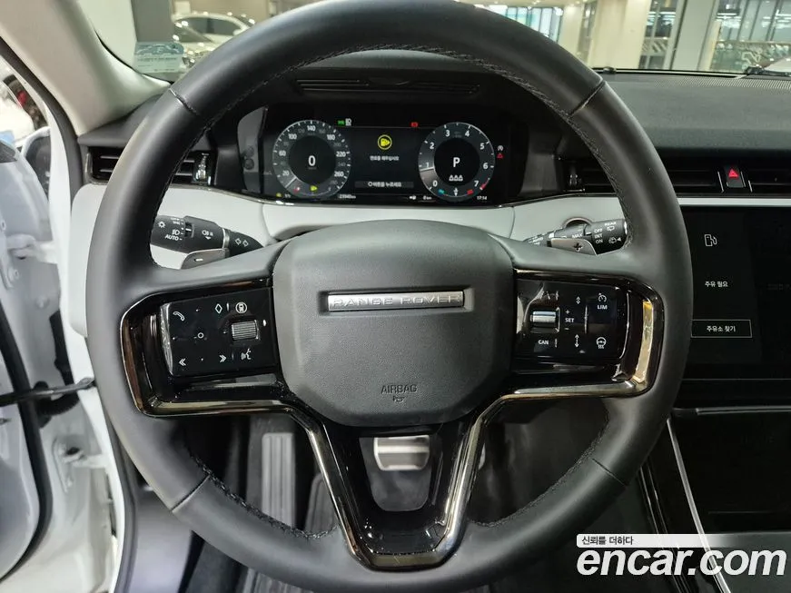 [object Object] Range Rover Evoque 2025 из KR, фото 10