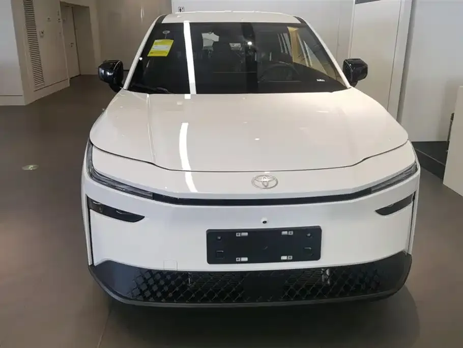 Toyota Platinum 3X 2025 из CN, фото 4