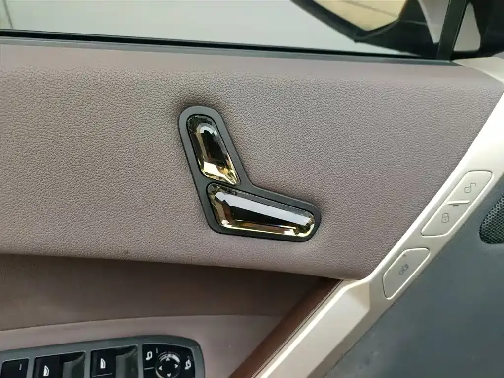 BMW iX 2023 из CN, фото 8