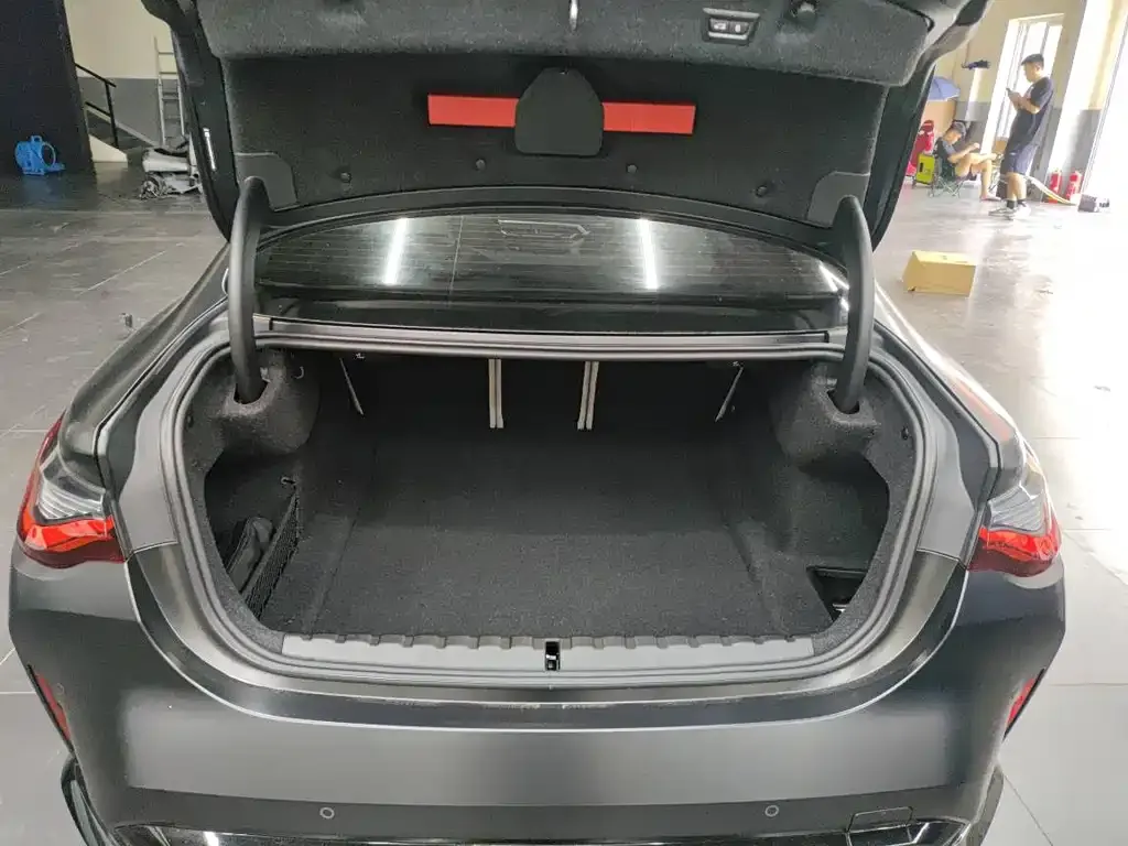 BMW M4 2023 из CN, фото 8