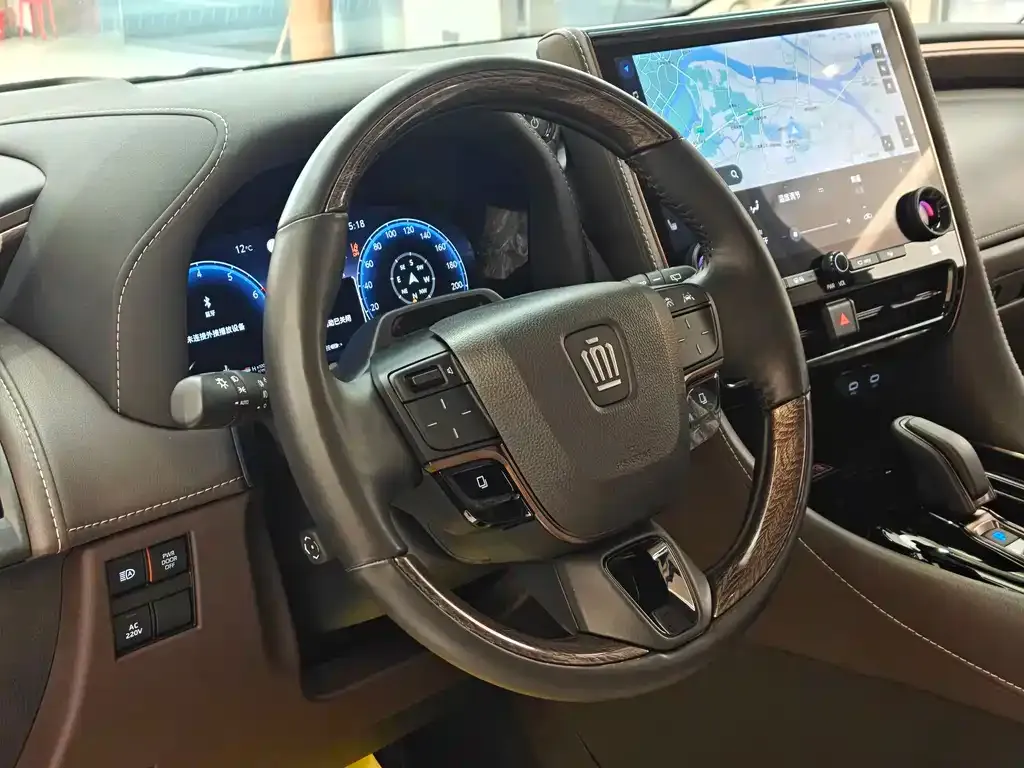 Toyota Vellfire 2024 из CN, фото 3