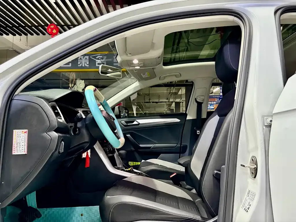 Volkswagen T-Roc 2022 из CN, фото 3