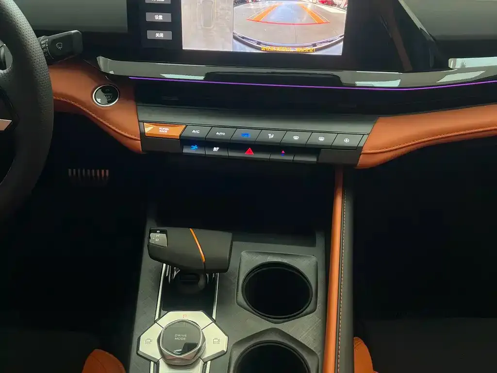 Changan UNI-V 2025 из CN, фото 4