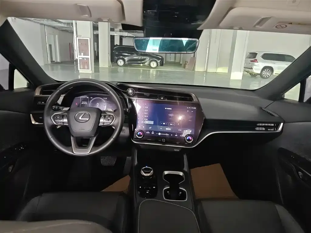Lexus RZ 2023 из CN, фото 3