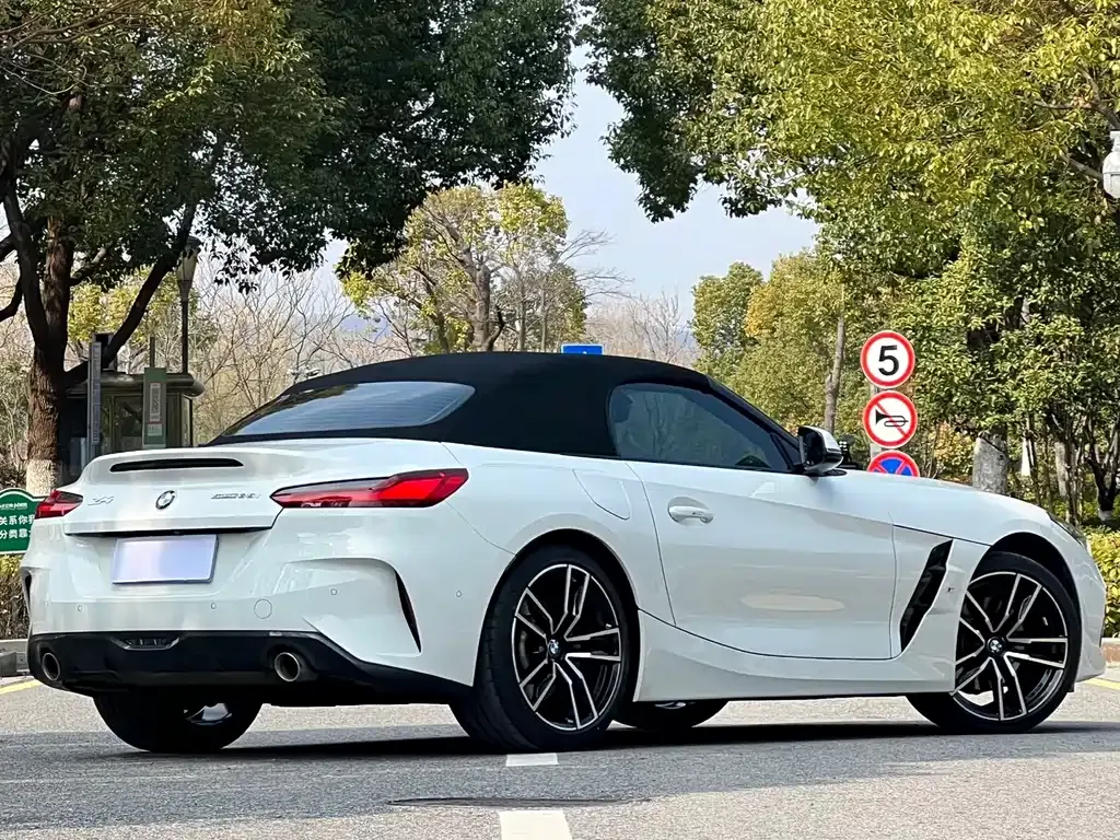 BMW Z4 2023 из CN, фото 8