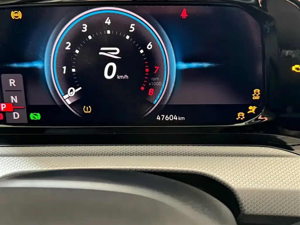Volkswagen Golf 2022 из CN, фото 4