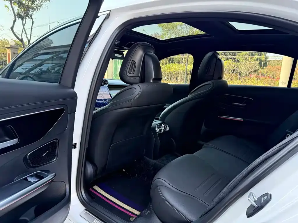 Mercedes-Benz C-Class 2023 из CN, фото 3
