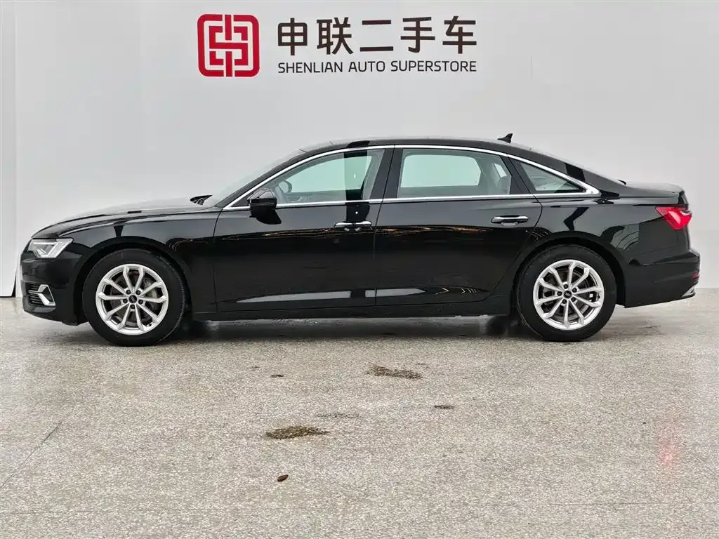 Audi A6L 2023 из CN, фото 6