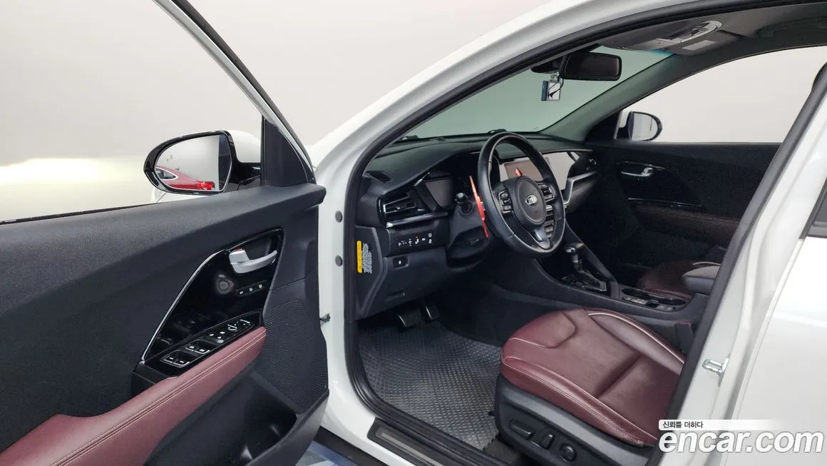 Kia Niro 2021 из KR, фото 5