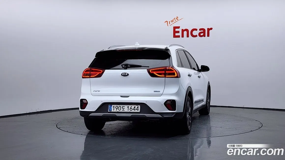 Kia Niro 2021 из KR, фото 2