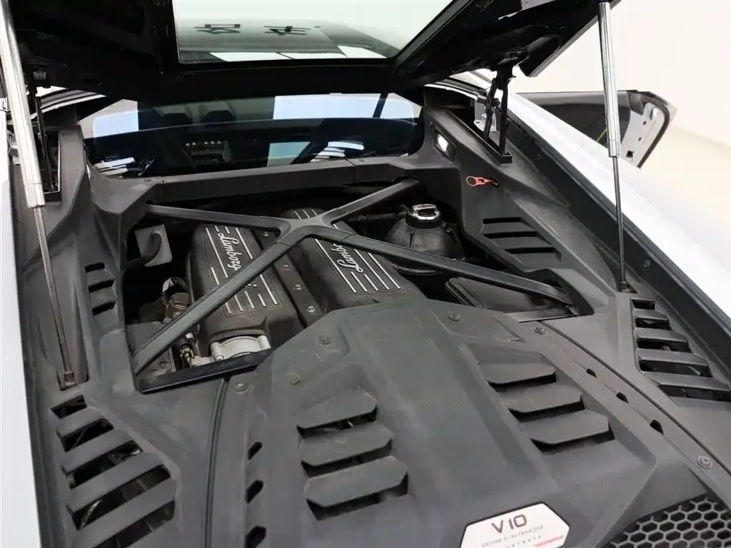 Lamborghini Huracan — фото 10