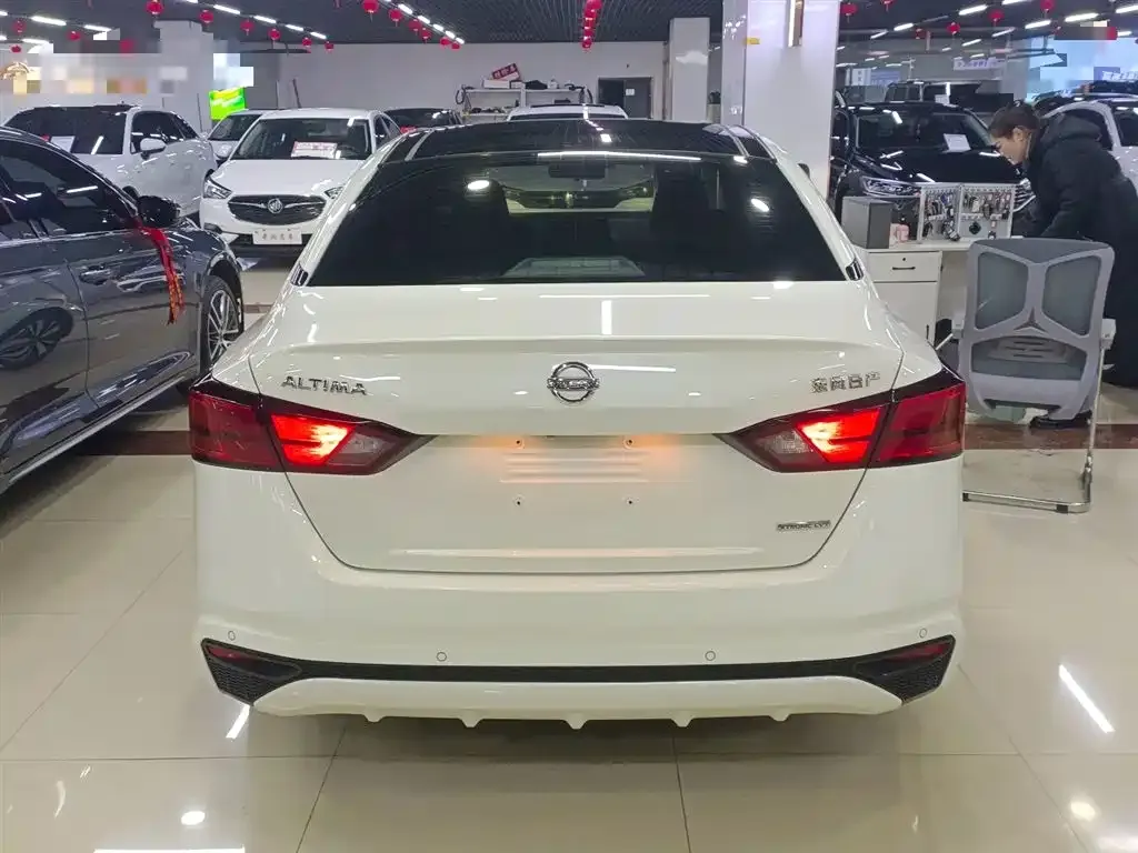 Nissan Teana 2022 из CN, фото 7