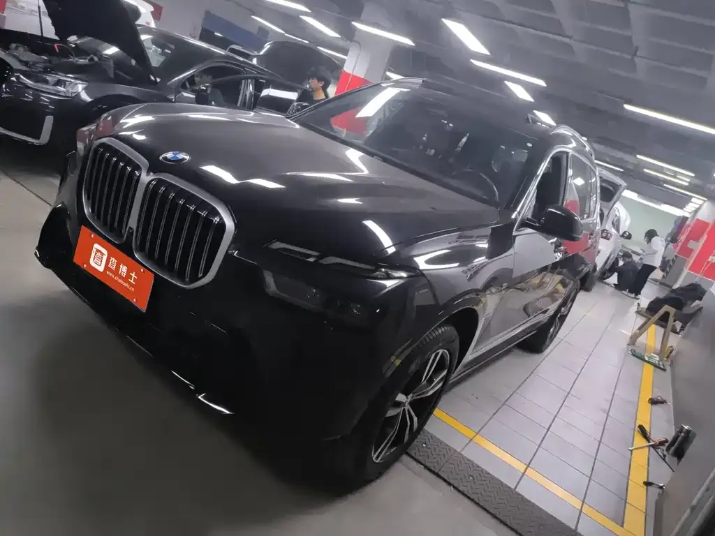 BMW X7 2023 из CN, фото 2