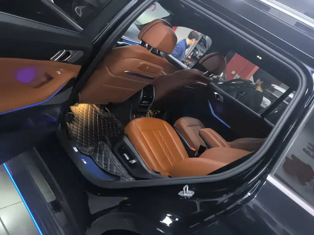 BMW X7 2023 из CN, фото 8