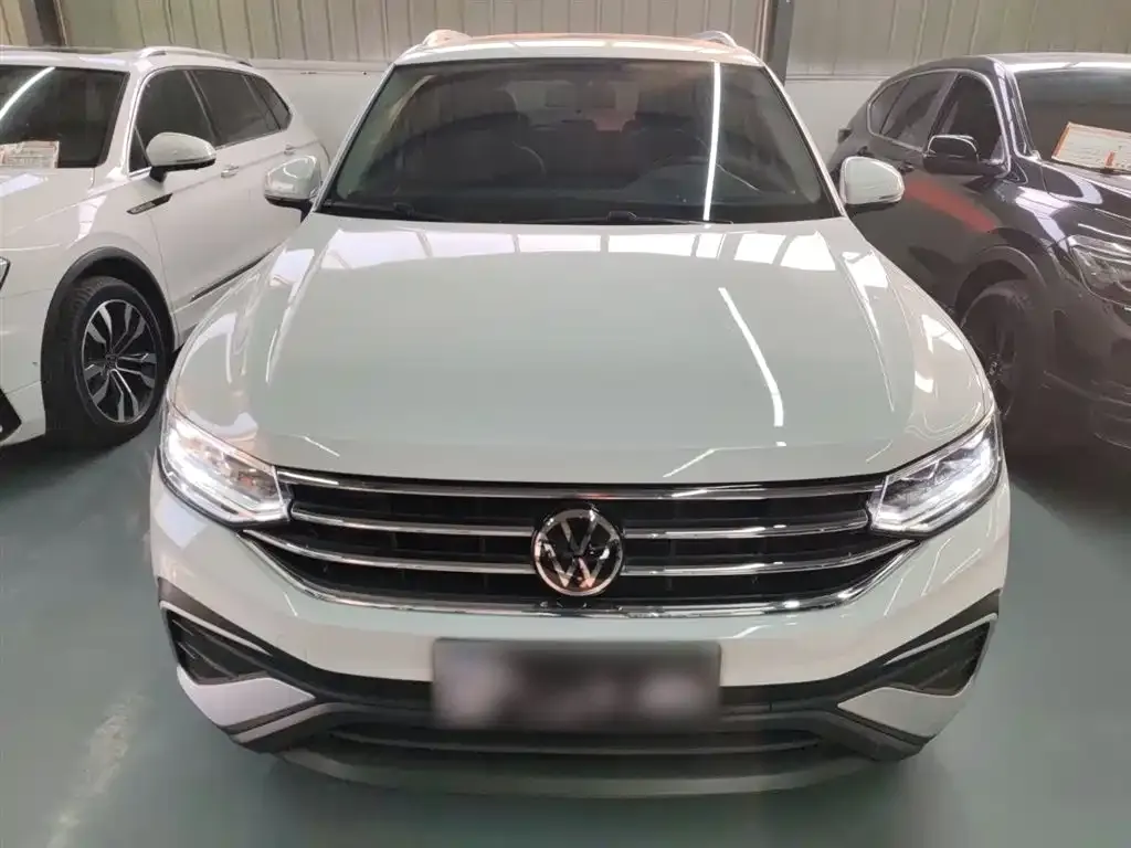 Volkswagen Tiguan L 2024 из CN, фото 3