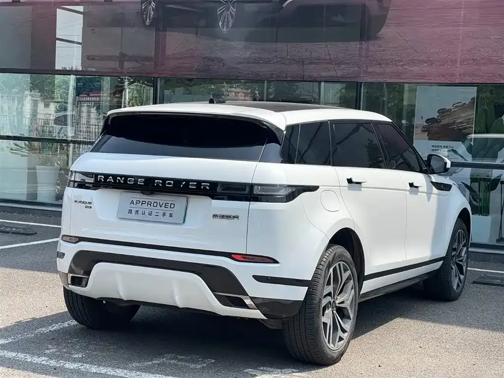 Land Rover Evoque PHEV — фото 8