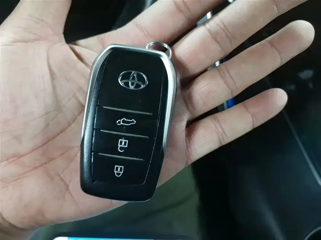 Toyota Venza 2024 из CN, фото 2