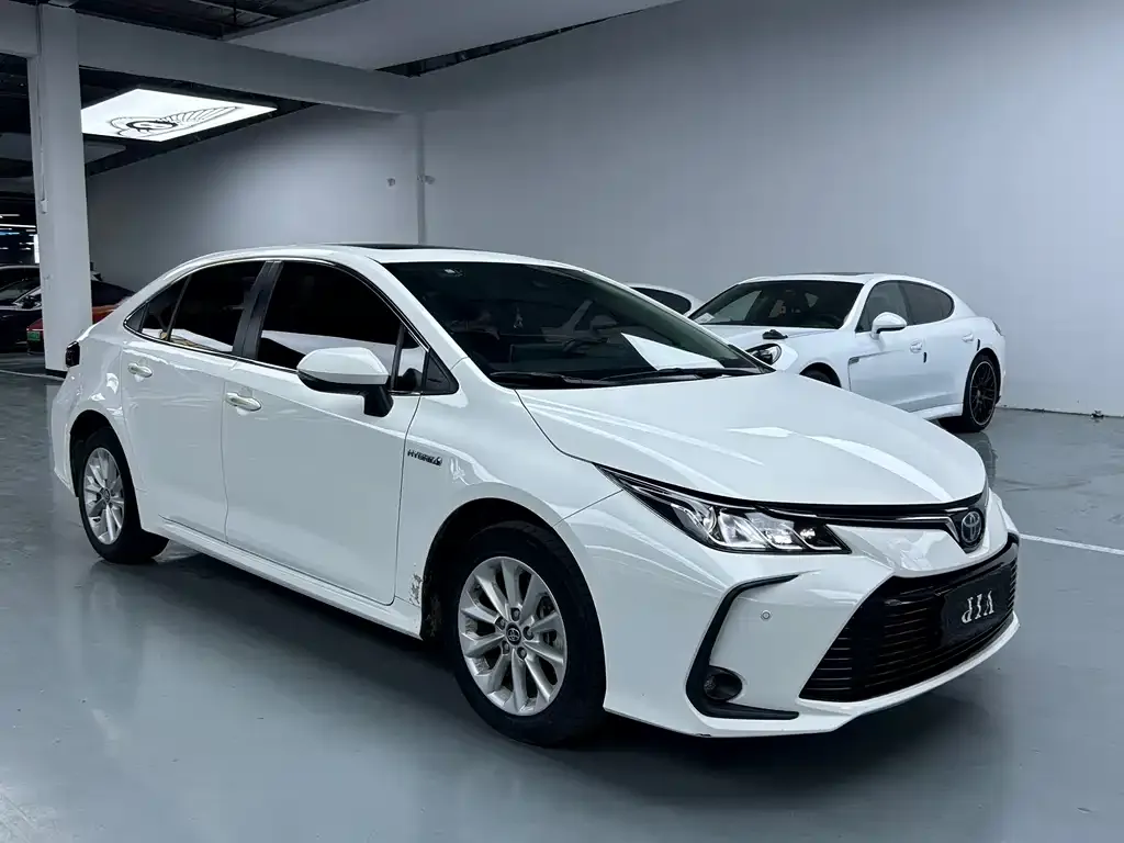 Toyota Corolla 2022 из CN, фото 8