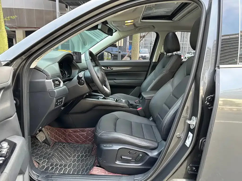Mazda CX-5 2023 из CN, фото 3