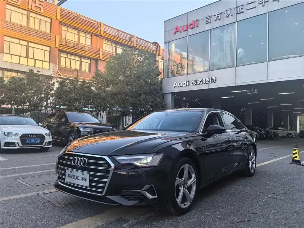 Audi A6L 2023 из CN, фото 1