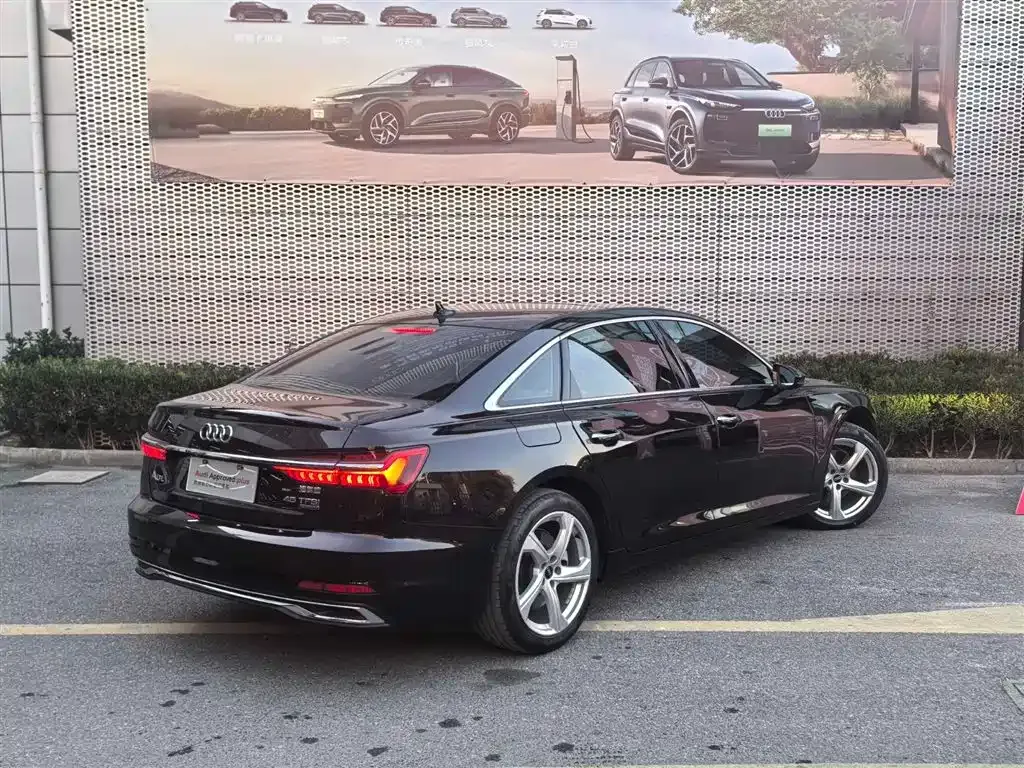 Audi A6L 2023 из CN, фото 8