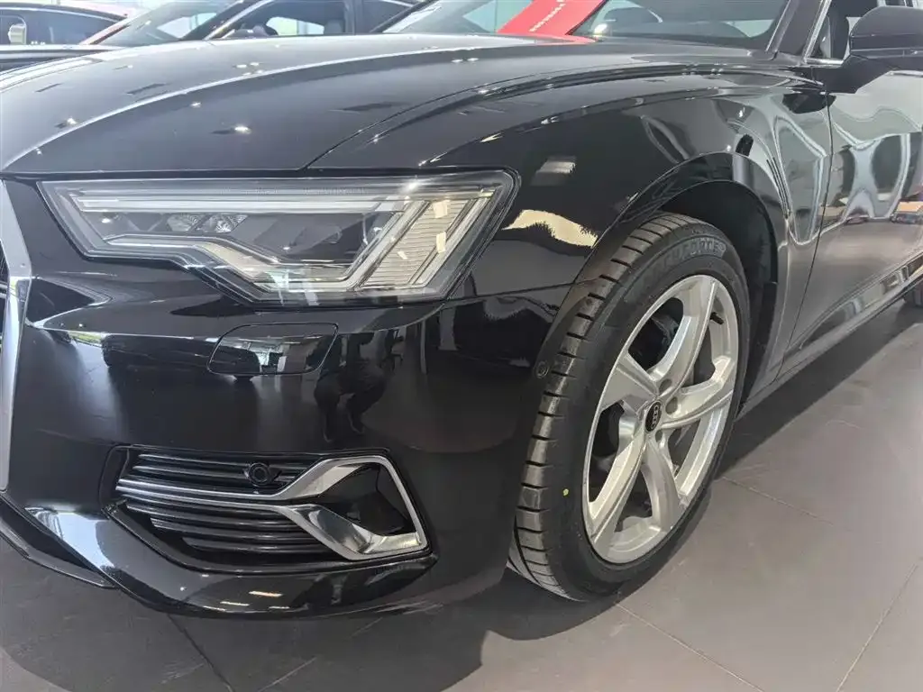 Audi A6L 2023 из CN, фото 3