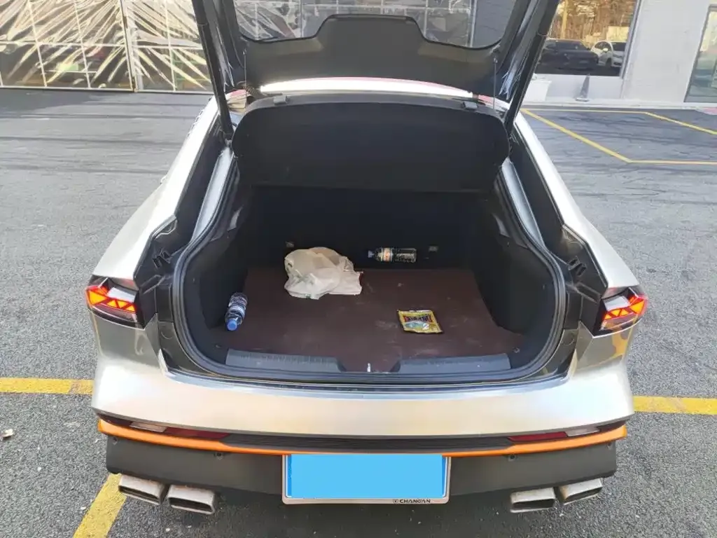 Changan UNI-V 2024 из CN, фото 9