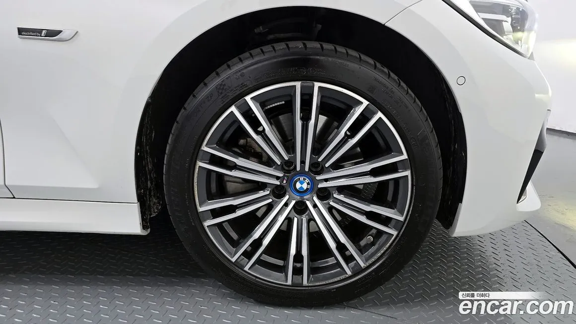 [object Object] 3-Series 2022 из KR, фото 5