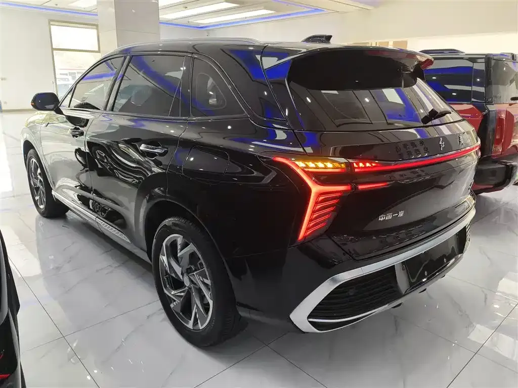 Hongqi HS3 PHEV 2025 из CN, фото 5