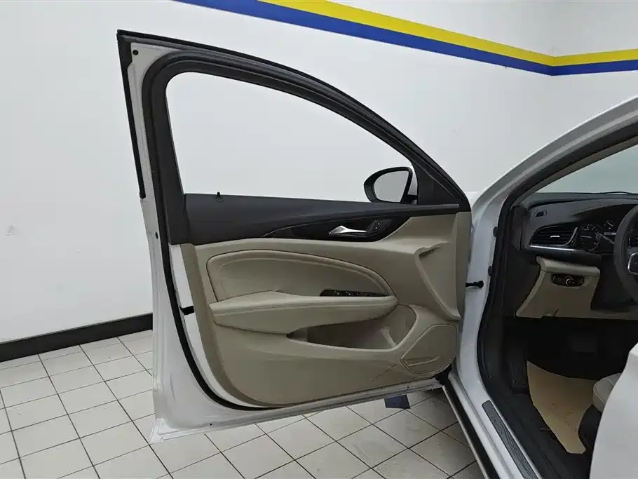Buick Regal 2022 из CN, фото 9