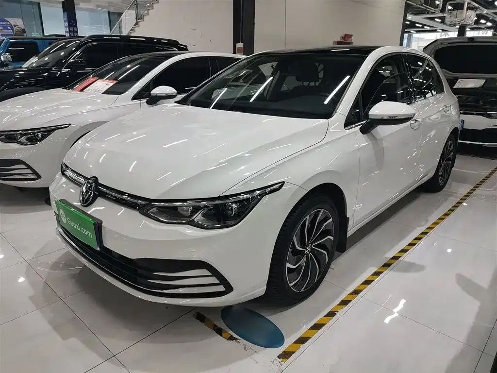 Volkswagen Golf 2022 из CN, фото 1