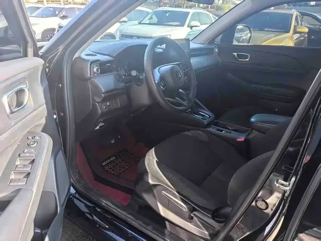 Honda Vezel 2024 из CN, фото 3