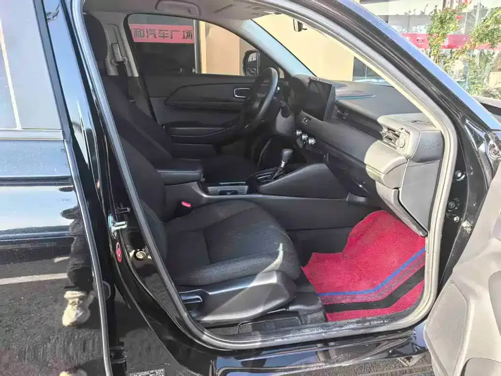 Honda Vezel 2024 из CN, фото 4