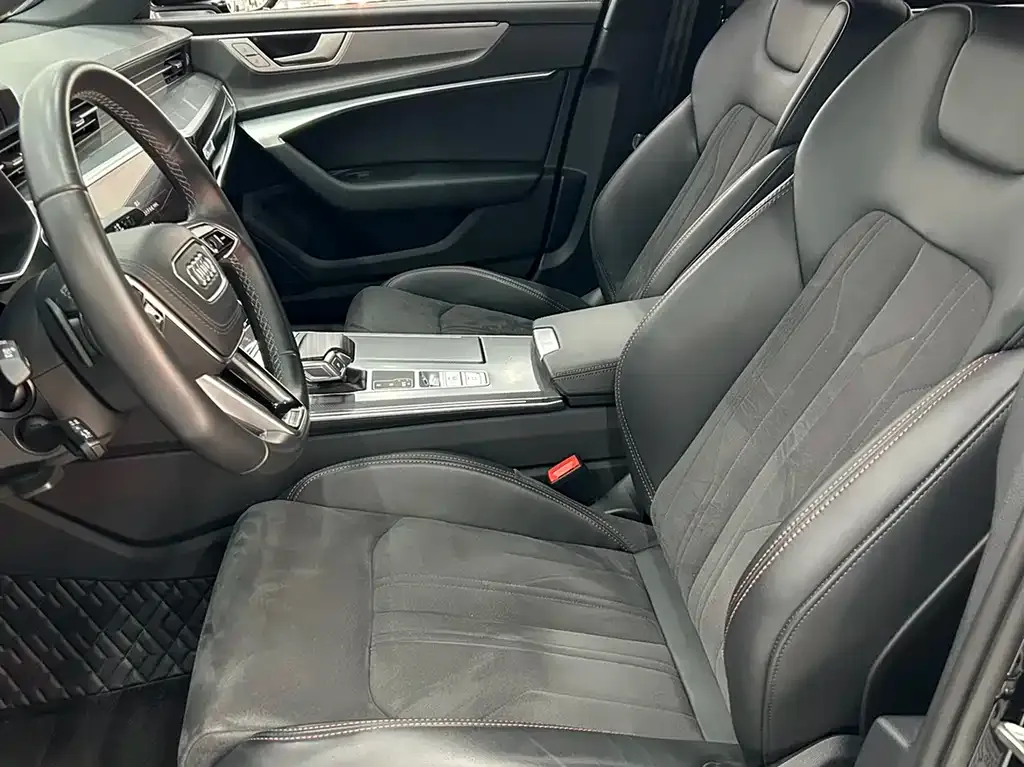 Audi A6L 2025 из CN, фото 10