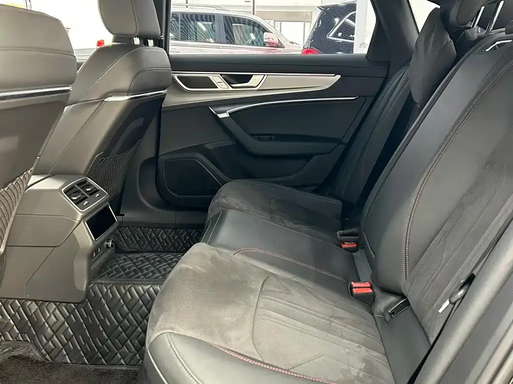 Audi A6L 2025 из CN, фото 7