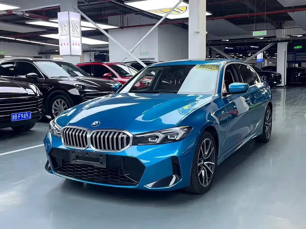 BMW 3 Series 2023 из CN, фото 1