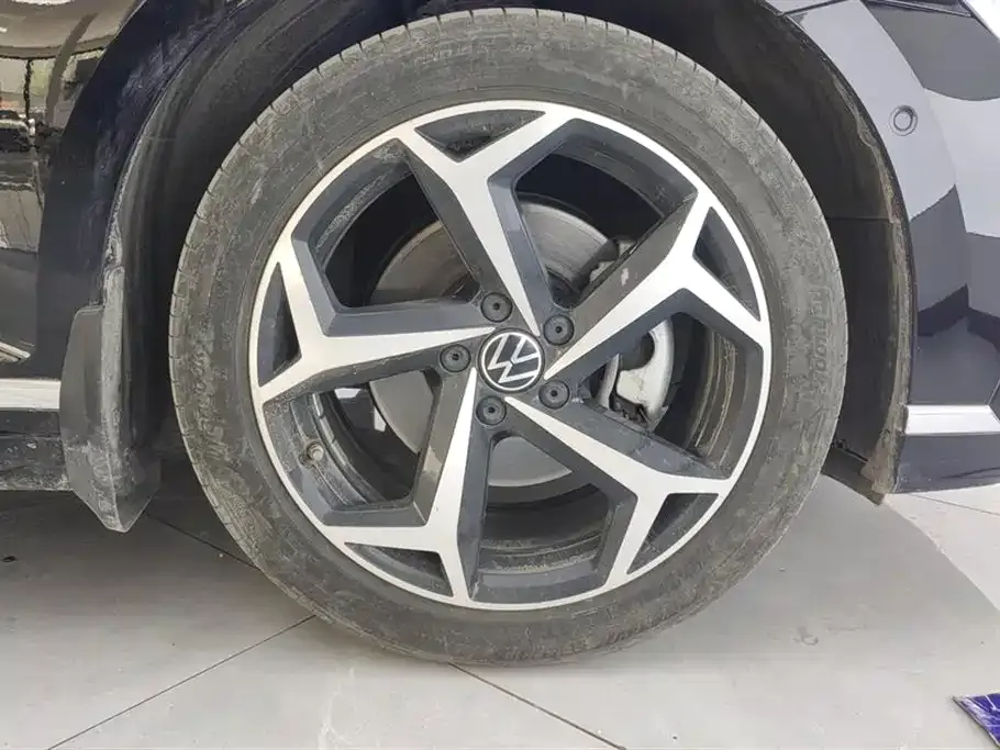 Volkswagen Magotan 2024 из CN, фото 8