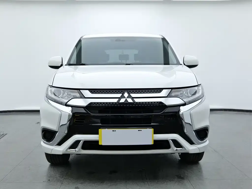 Mitsubishi Outlander 2022 из CN, фото 4