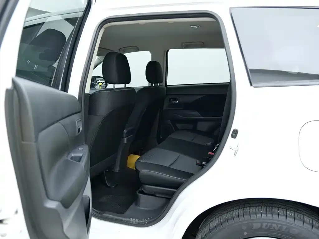 Mitsubishi Outlander 2022 из CN, фото 3