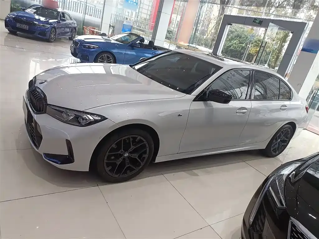 BMW 3 Series 2024 из CN, фото 5